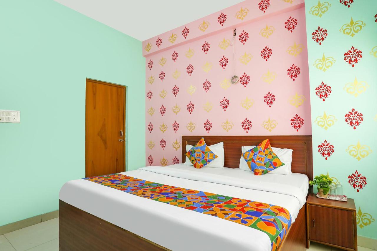 Fabexpress Kashi Khand Varanasi Exterior photo