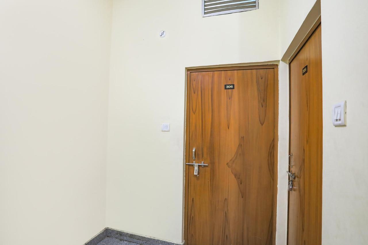 Fabexpress Kashi Khand Varanasi Exterior photo