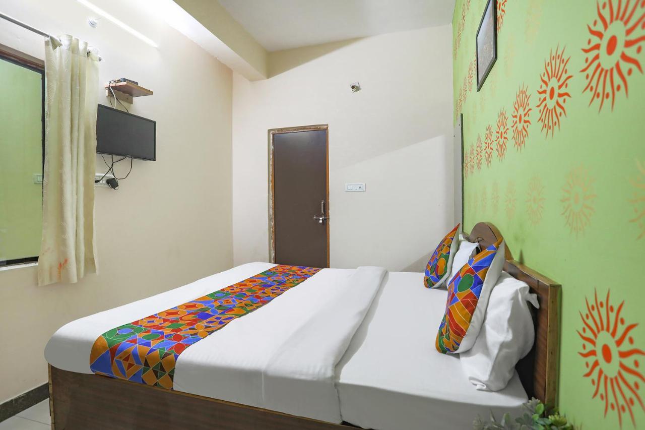 Fabexpress Kashi Khand Varanasi Exterior photo