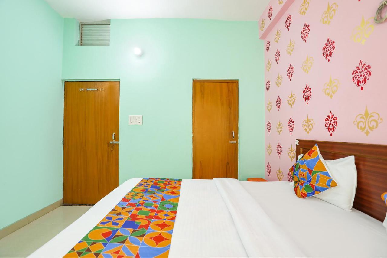 Fabexpress Kashi Khand Varanasi Exterior photo