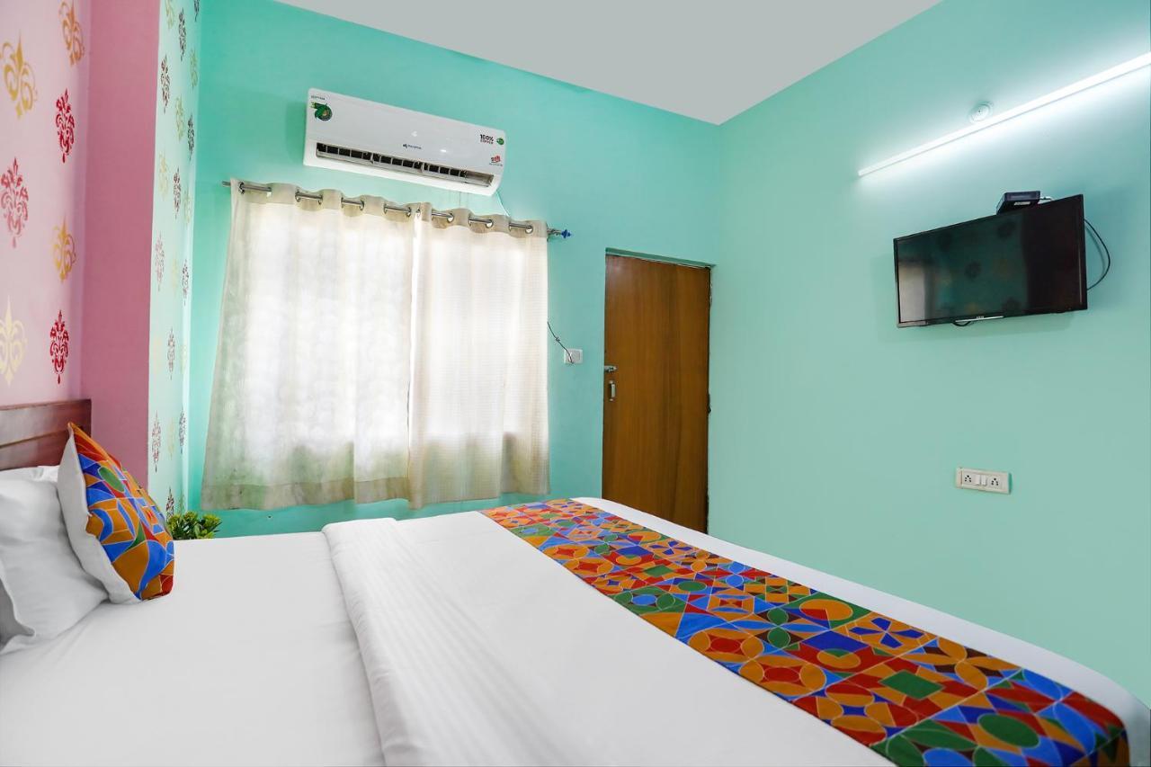 Fabexpress Kashi Khand Varanasi Exterior photo